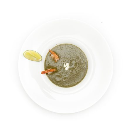 Cream-soup with spinach and shrimp